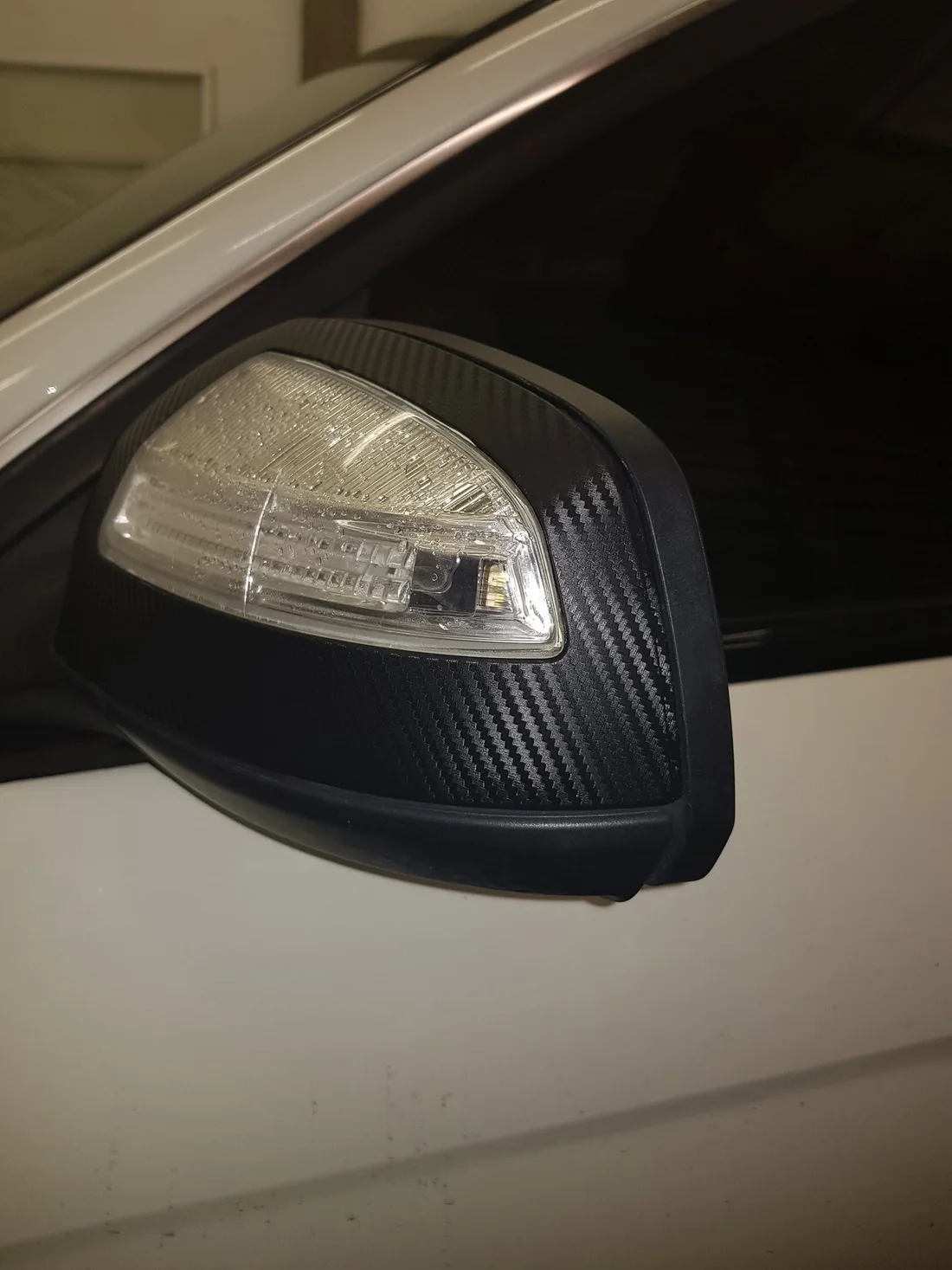 Carbon-effect mirror wrap