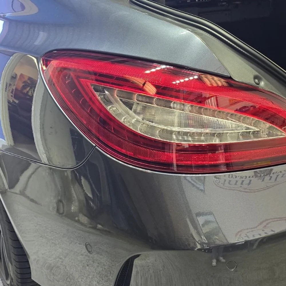 Rear light tint - before